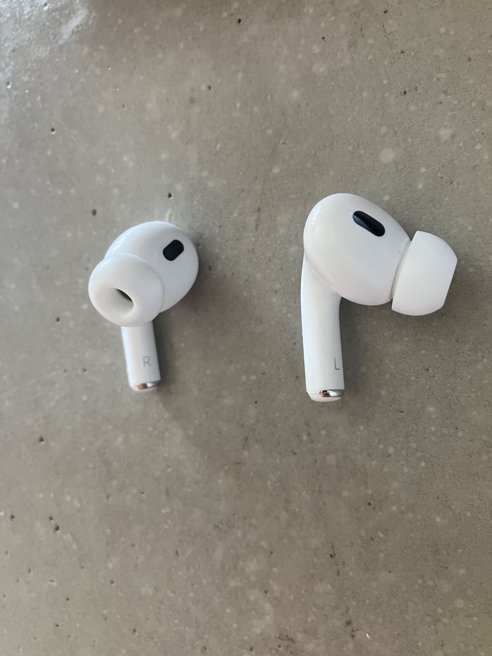 Apple Cuffie: APPLE Air Pods Pro 2 – Usato da Lausanne venduto da mr.v 6