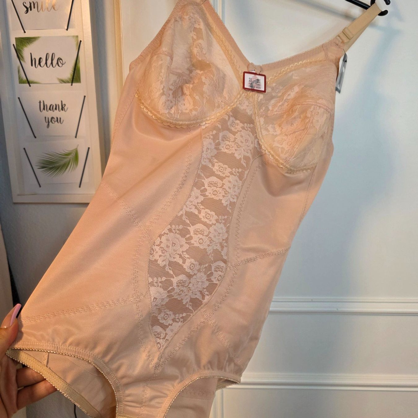 Altra biancheria intima: Neu Contouring Miederbody Spitze Gr. 90C – Nuovo e nell'imballaggio originale da Wald ZH venduto da CapLux 2