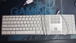 Apple Keyboard — gepflegt und sauber