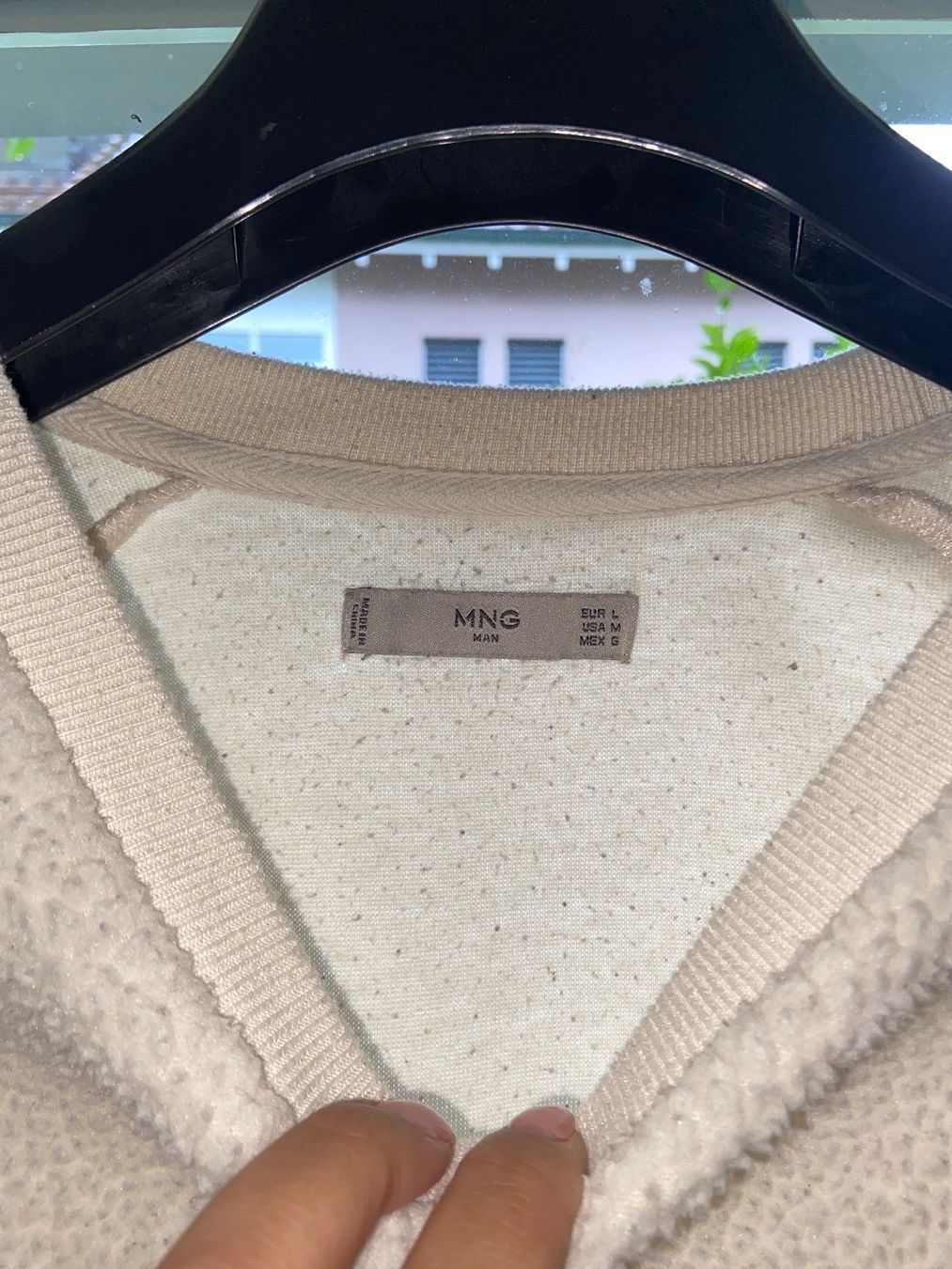 Mango Maglioni & Felpe: Kuscheliger Teddy-Pullover von Mango, weiss, Gr. L – Usato da Zürich venduto da dedasiba 2