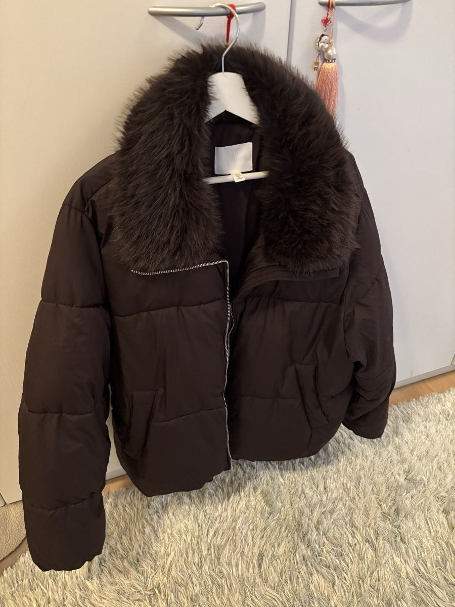 H&M Giacche: Braune Winterjacke von H&M – Nuovo (secondo la descrizione) da Bremgarten AG venduto da ang_t5cm