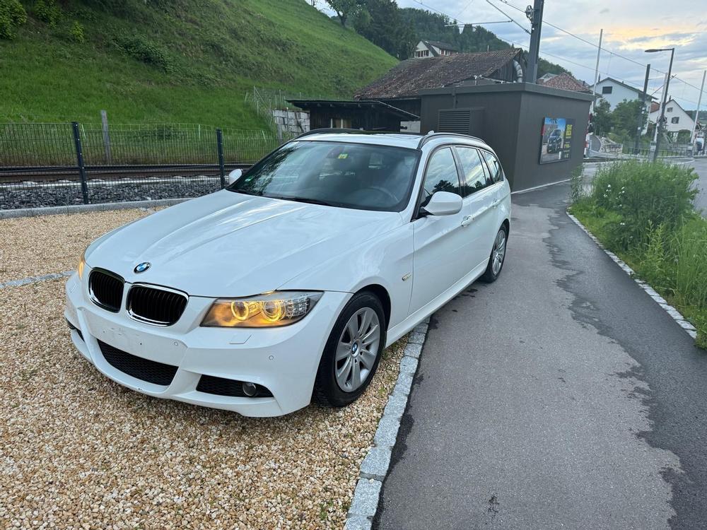 BMW 318 i Touring