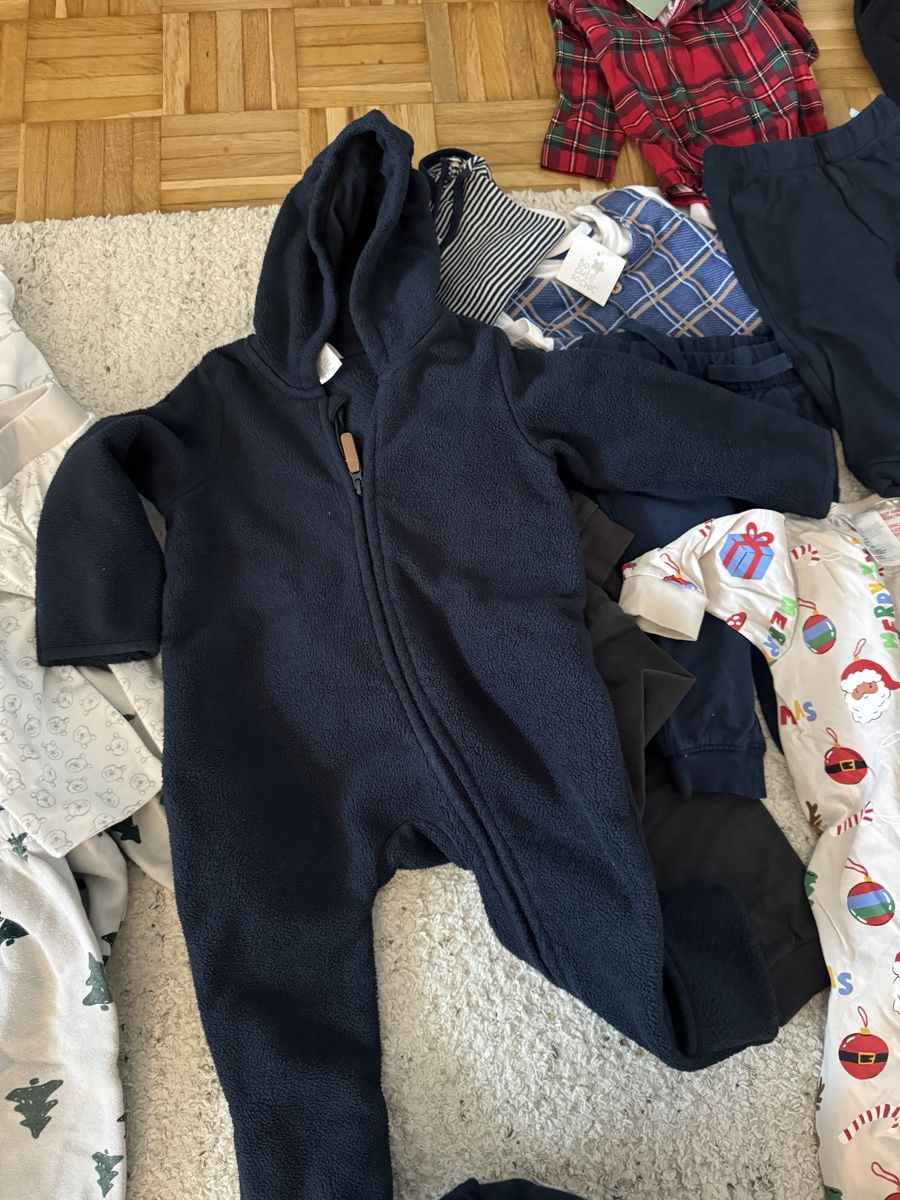 H&M Lotti di vestiti: Babykleider inkl. Sets Gr.68 – Usato da Flawil venduto da pir_x7ff 5
