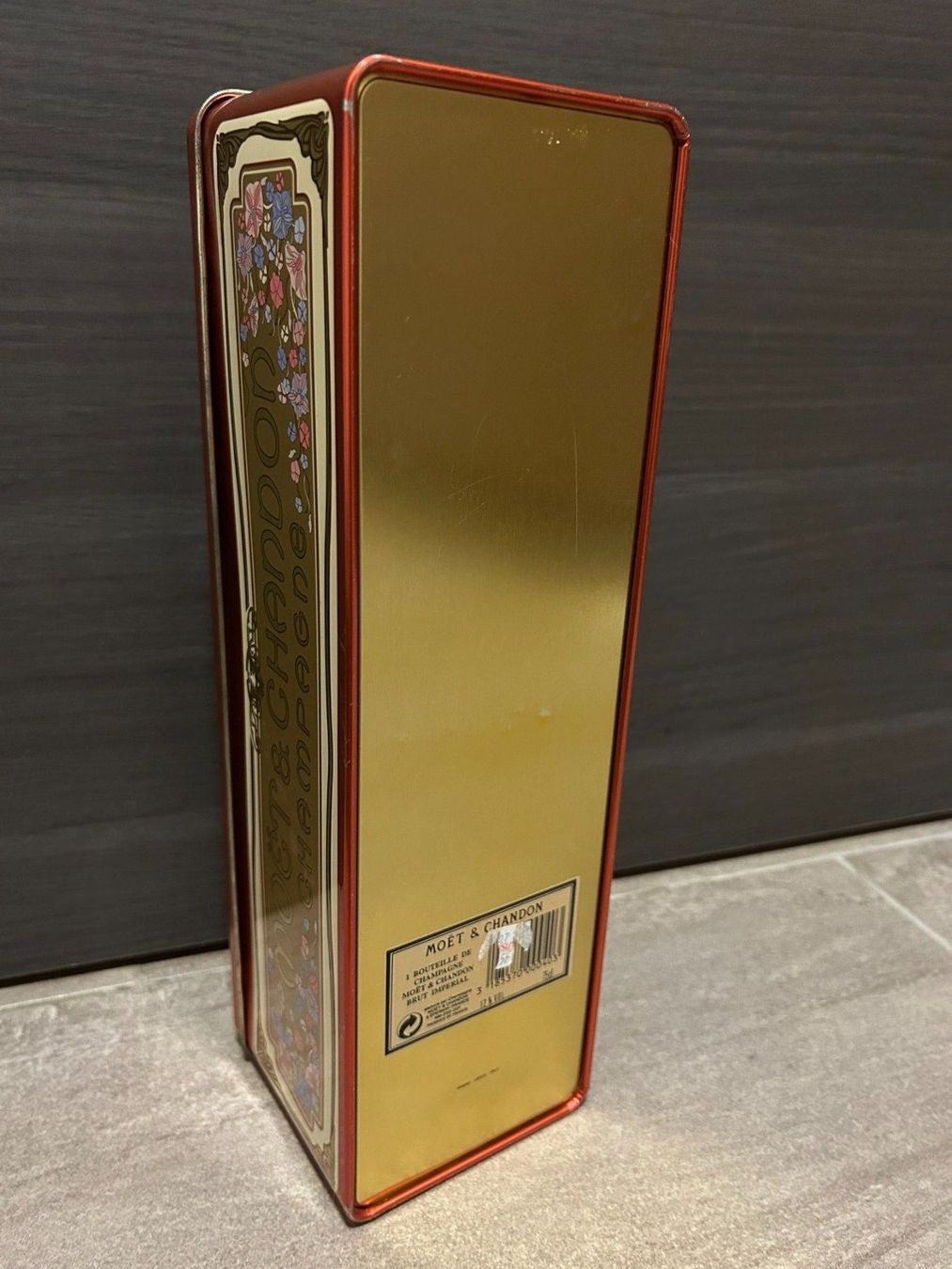 Moet Spirituosen: Moët Chandon Champagne Box – Gebraucht aus Lausanne von Retro-geek 9