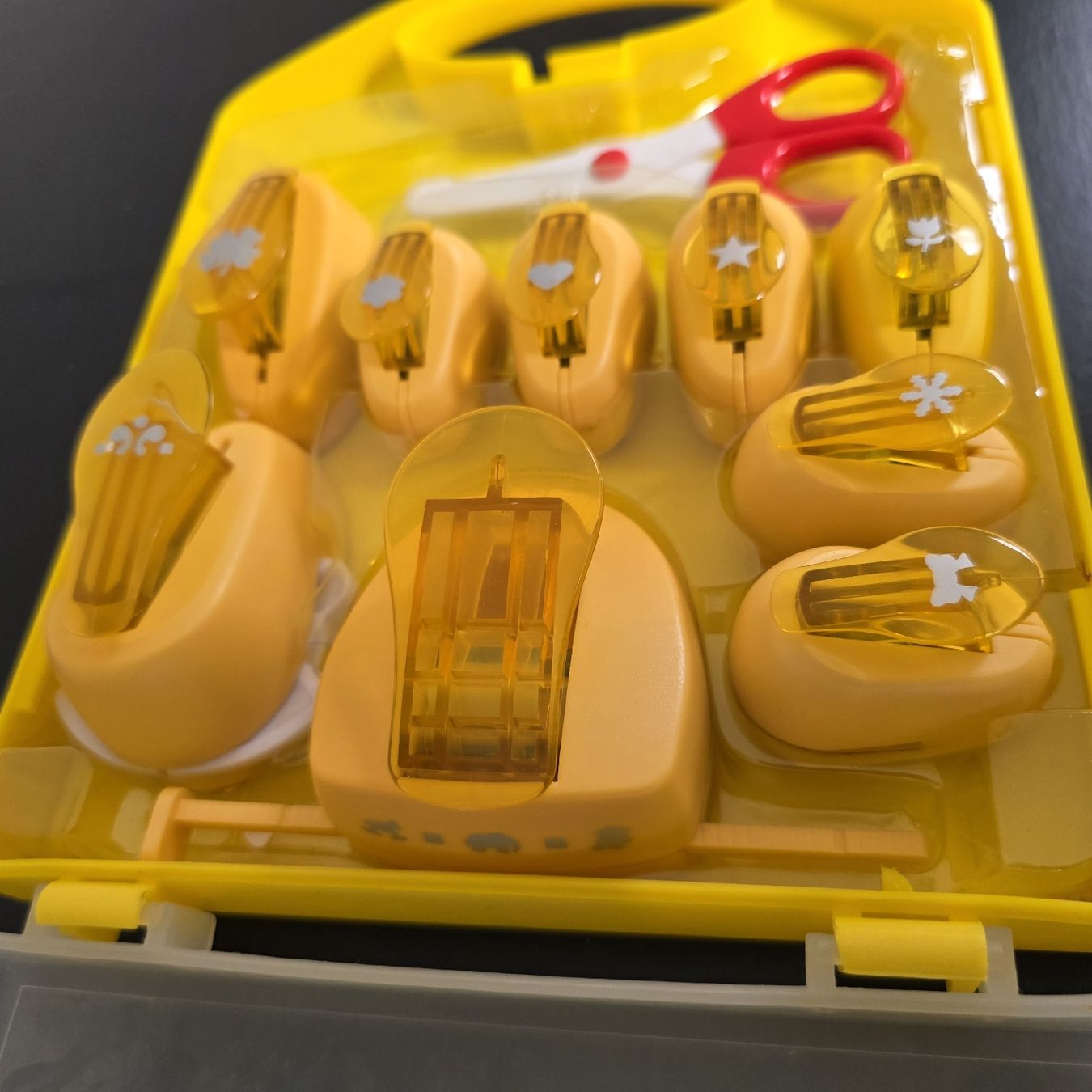 Kit bricolage: Bastelset Stanzer Schere Motivstanzer Kinder Basteln Set – Usato da Rheinsulz venduto da Gilea 3