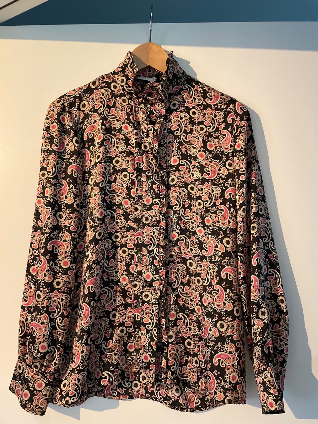 Sandro Camicette: Neue Bluse Sandro 36, S – Nuovo (secondo la descrizione) da Basel venduto da pilzliii