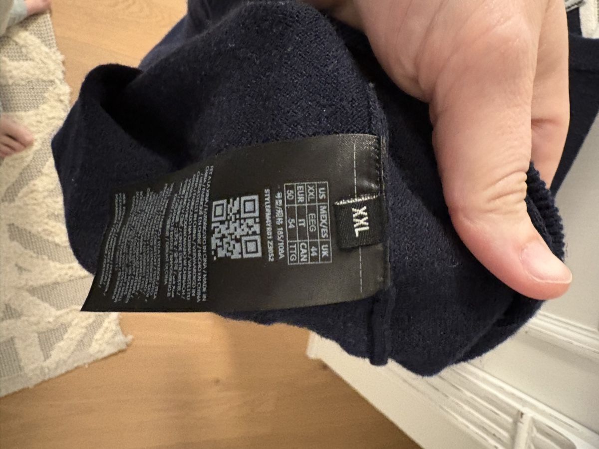 Guess Maglioni & Felpe: Guess - Dunkelblauer Wollpullover, Grösse XXL, Herren – Usato da Steffisburg venduto da Gretchenfrage 2