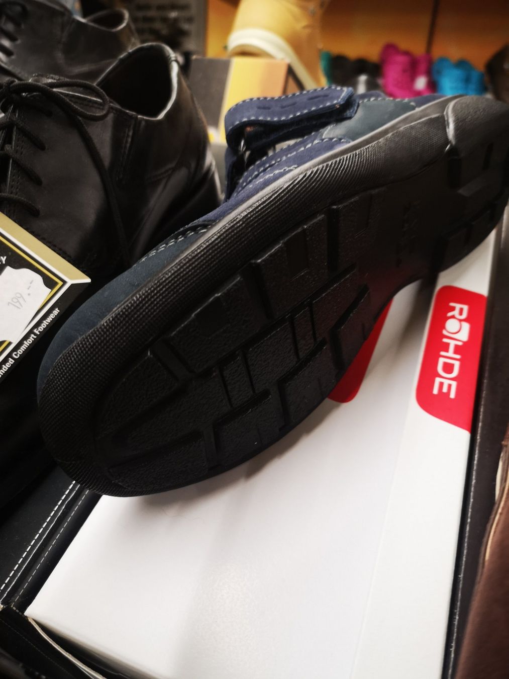 Herrenschuhe: Sandalen – Neu und originalverpackt aus Möhlin von Highwaytom 2