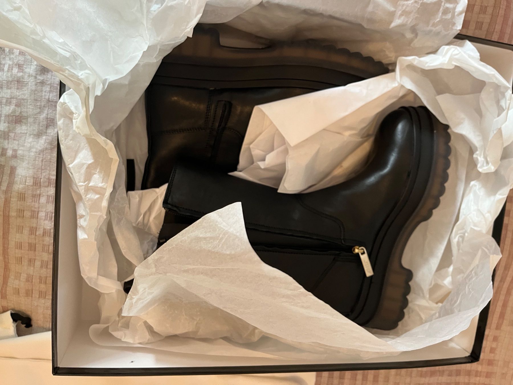 Valentino Scarpe da donna: Red Valentino boots 37 – Nuovo e nell'imballaggio originale da Laupen BE venduto da Smythe 3