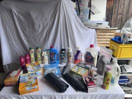 Putzmittel und Haarpflegeartikel Konvolut  (109)