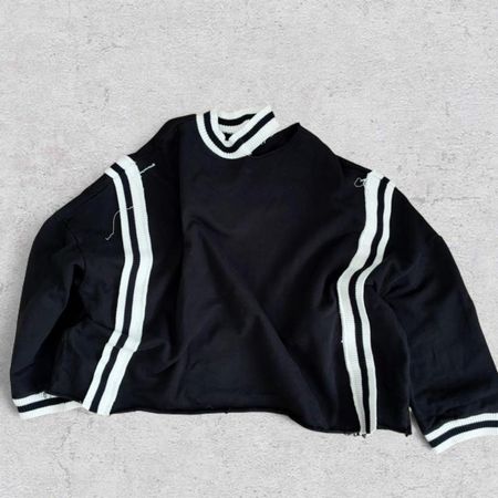 oversized boxy sweatshirt with contrast trim