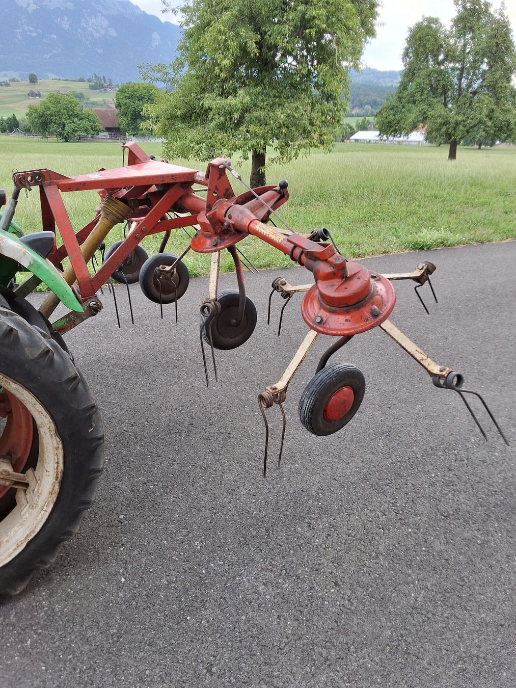 Toutes les machines: Kreiselheuer Fahr – D'occasion à Kerns par unterbalm 2