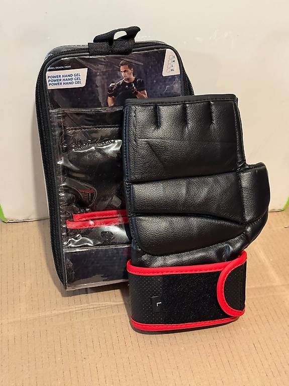 Guanti & manicotti: Fighting Gloves MMA Boxe – Nuovo (secondo la descrizione) da Zürich venduto da uk9_ghibli