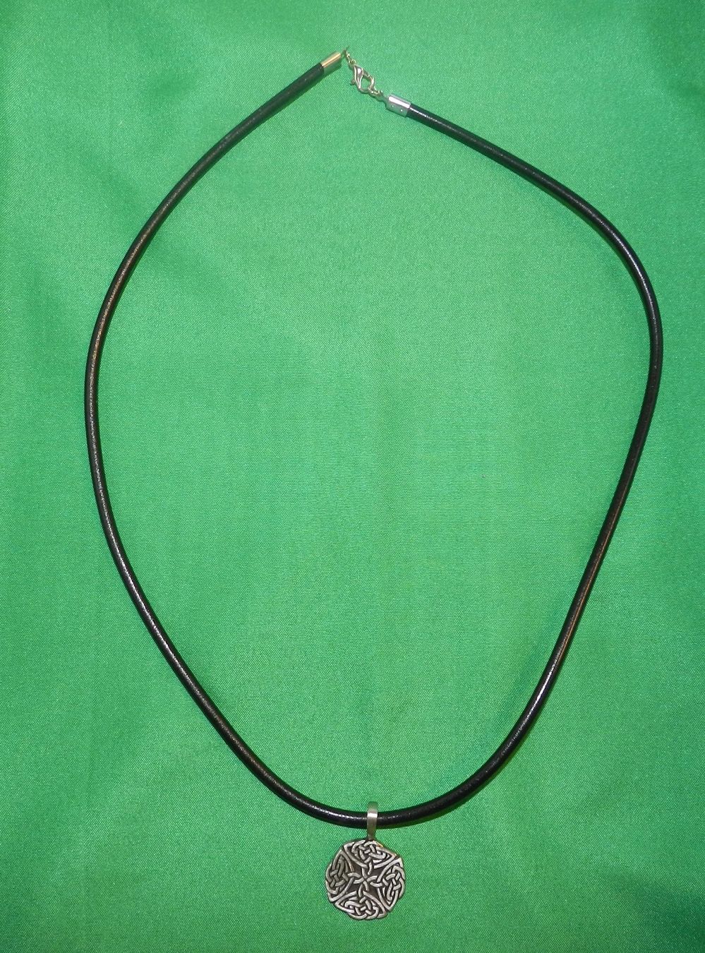 Catenine: Keltischer Knoten Anhänger – Nuovo (secondo la descrizione) da Zürich venduto da hpr_3029 1