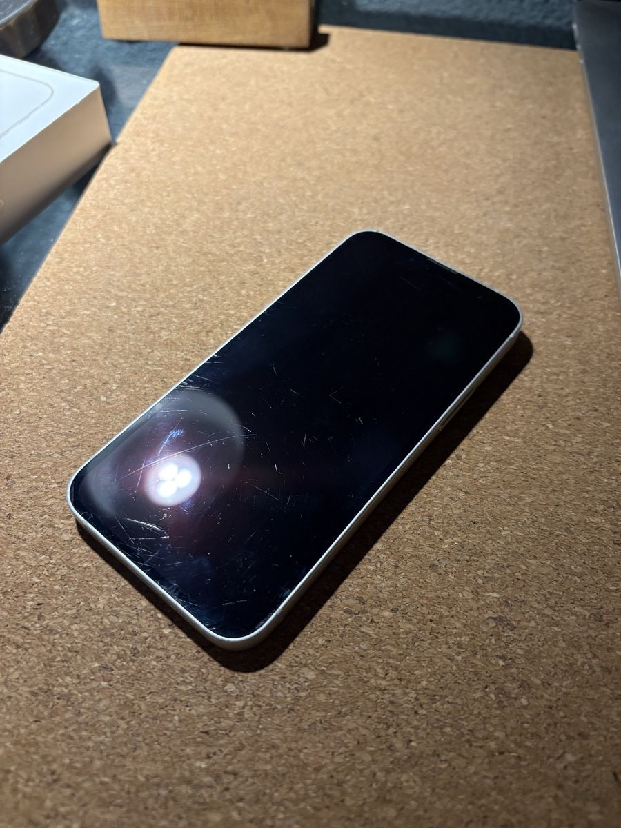 Apple Handys / Smartphones: iPhone 13 Mini Weiss 64 GB – Gebraucht aus Aeugst am Albis von  2