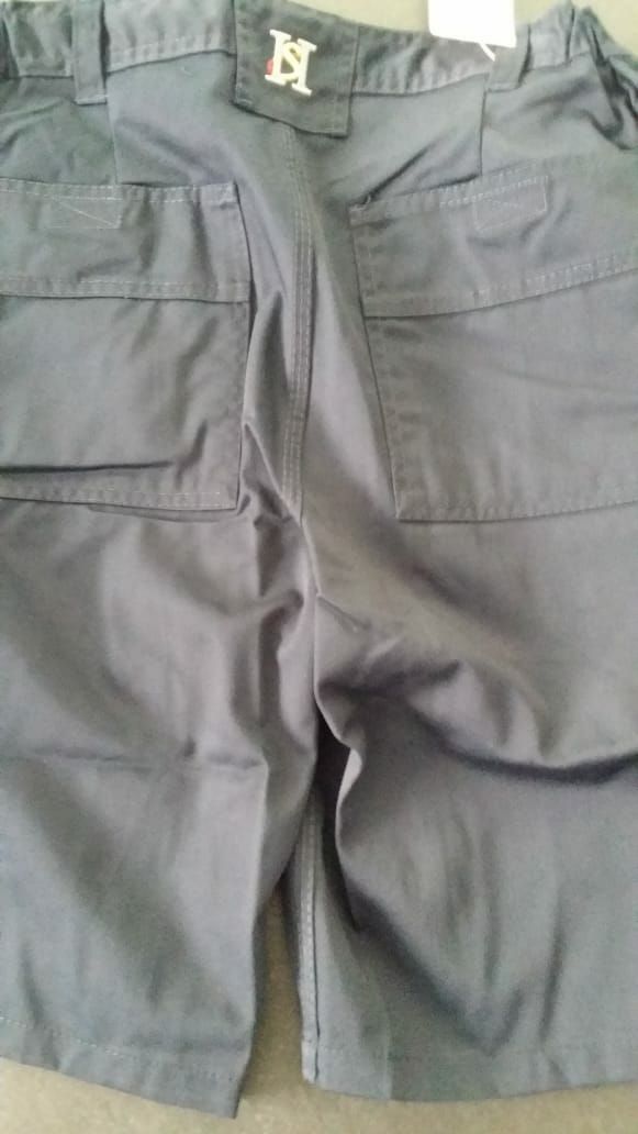 Pantaloni: Arbeits-Shorts Gr 44 Blau( Neu) – Nuovo e nell'imballaggio originale da Bischofszell venduto da badza72 3