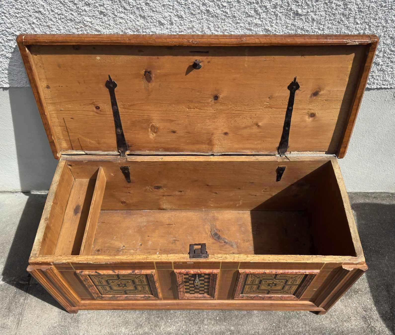 Truhen: Grand coffre ancien vers 1900 – Gebraucht aus Tramelan von lolopat 4