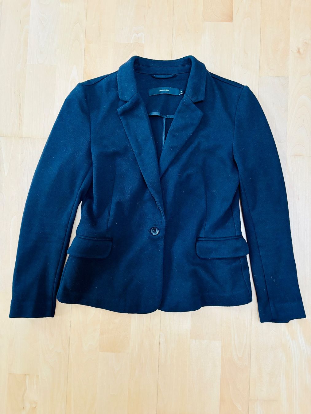 Vero Moda Giacche: Kurzer Blazer von Vero Moda Gr. 36 - schwarz – Usato da Ennetbürgen venduto da Evelyne_G