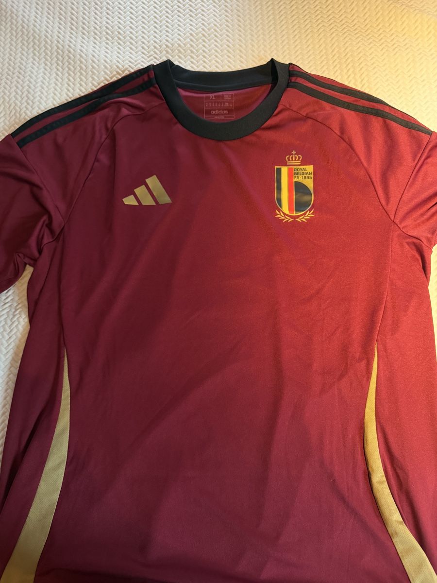 Adidas Canottiere & Pantaloni: Original Belgium Home Shirt 2024 – Nuovo (secondo la descrizione) da Aarberg venduto da marcoo237
