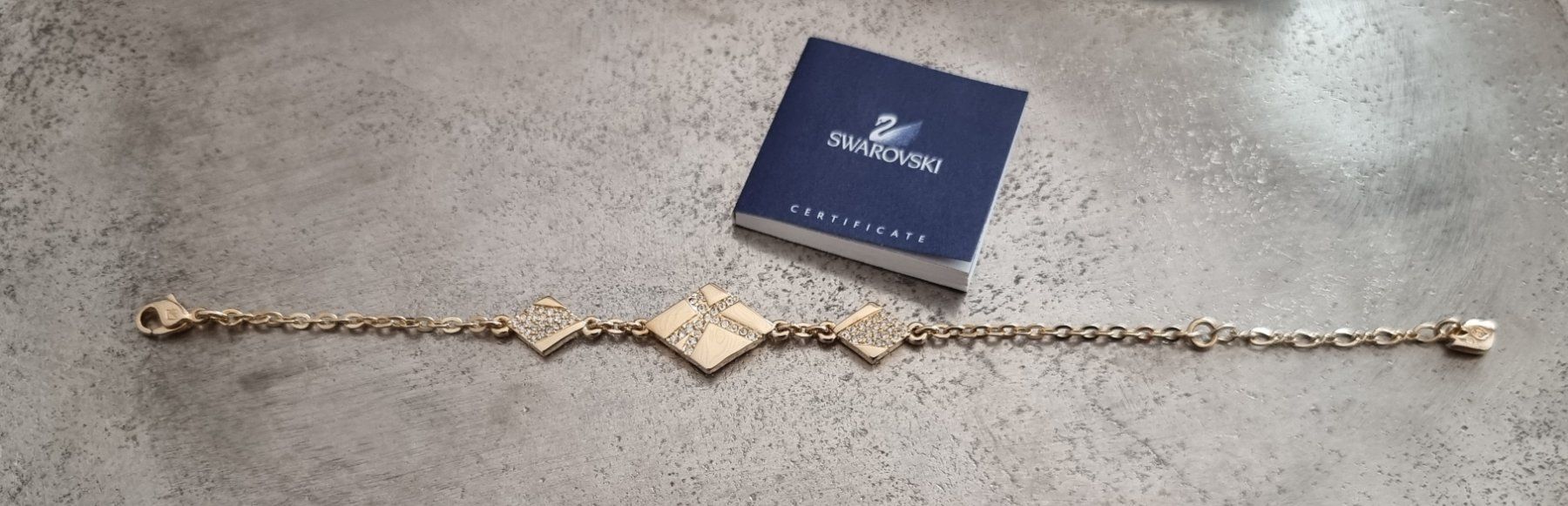 Swarovski Armbänder & -reifen: ORIGINAL Swarovski Armband goldig – Neu und originalverpackt aus Frauenfeld von Bleeddragon 1
