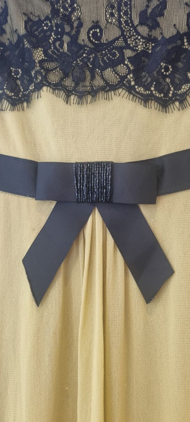 Kleider: Johnston & Bell Limette Langkleid, Grösse 8/36 mit Spitze – Gebraucht aus Weiach von lor_f6sn 2