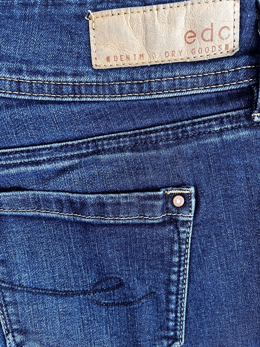 Esprit Jeans: Jeans bleu foncé EDC Esprit taille 38 – Usato da Romont FR venduto da cat_j6ww 2