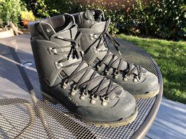 Chaussure montagne Raichle armée suisse