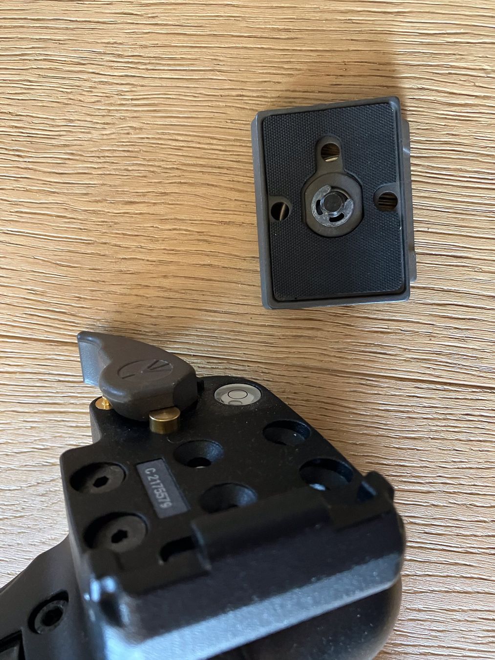 Manfrotto Treppiedi & Teste: Manfrotto Monostativ 685B inkl. 322RC2 – Usato da Wigoltingen venduto da Kantano 5