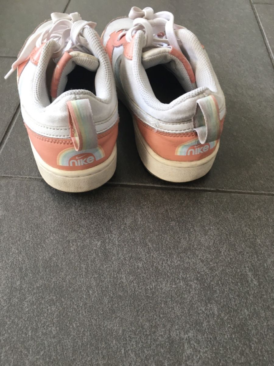Nike Scarpe da donna: Nike Sneakers Gr. 37.5 Pastell Trendfarbe – Usato da Biel/Bienne venduto da Bolagol9 1