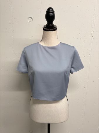 Piq your Dress kurze Bluse Gr. S taubenblau Satin blau
