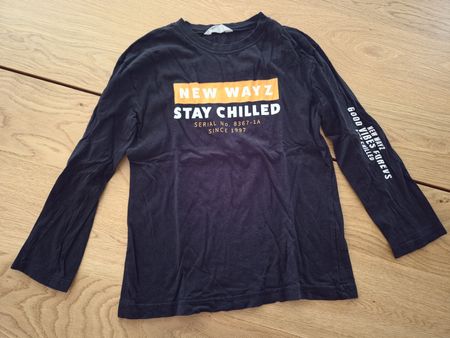Langarmshirt H&M schwarz mit Aufdruck Grösse 146/152