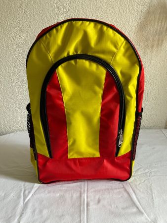 Praktischer Rucksack in Rot und Gelb, NEU!