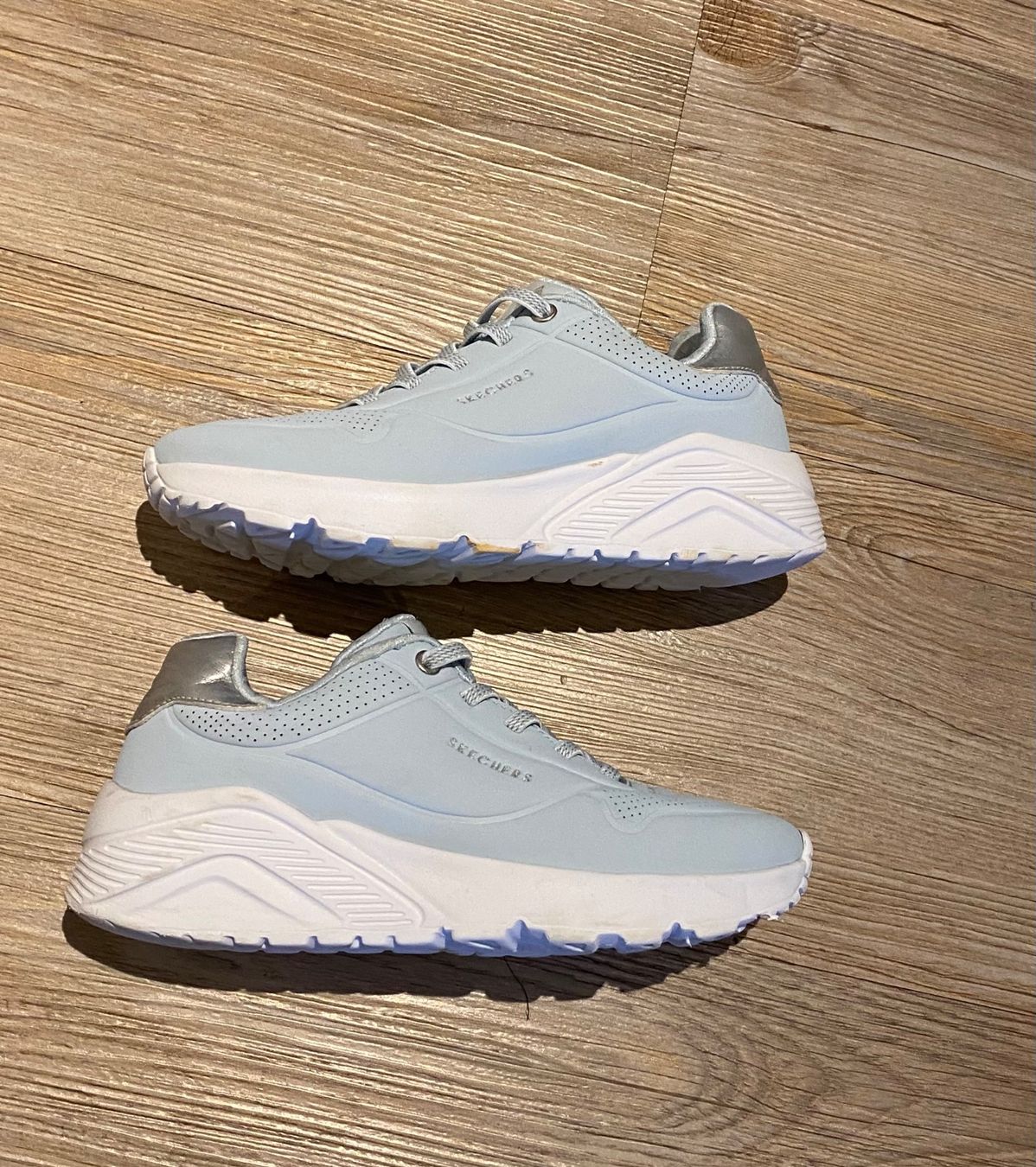 Skechers Scarpe per ragazze: Skechers Sneaker Uno lite 33 – Usato da Killwangen venduto da Sommer15 1