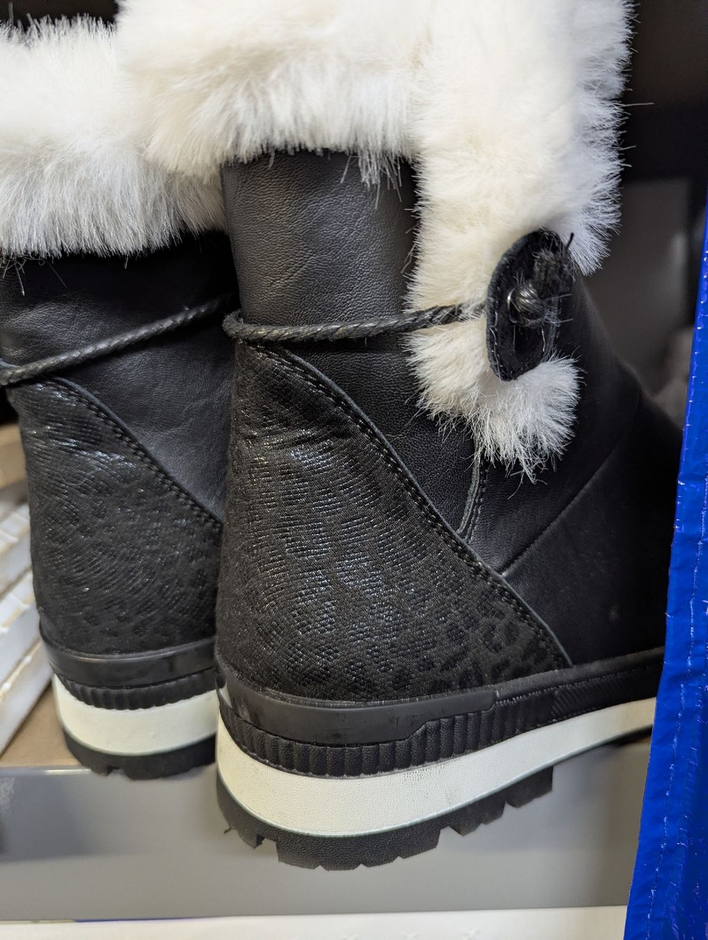 Scarpe da donna: Winterschuhe 39 – Nuovo (secondo la descrizione) da Bettlach venduto da Costmiri