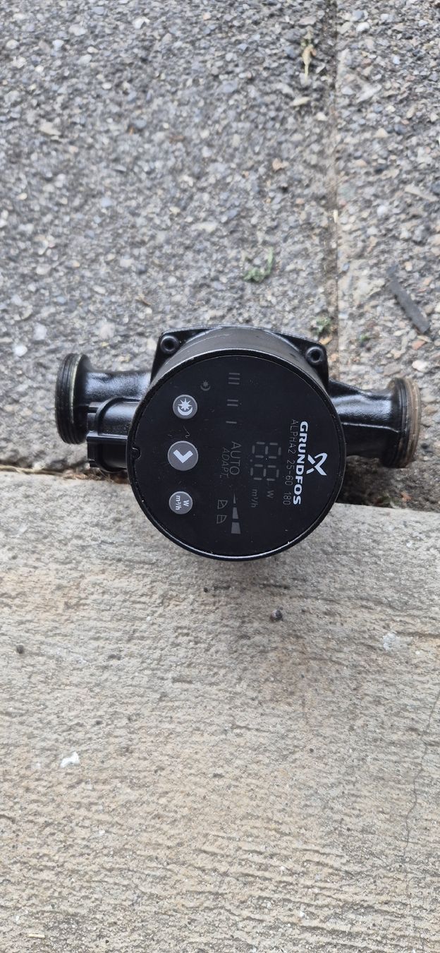 Grundfos Heizung: GRUNDFOS Alpha 2 25-60 180  – Gebraucht aus Huttwil von Gomex35 2