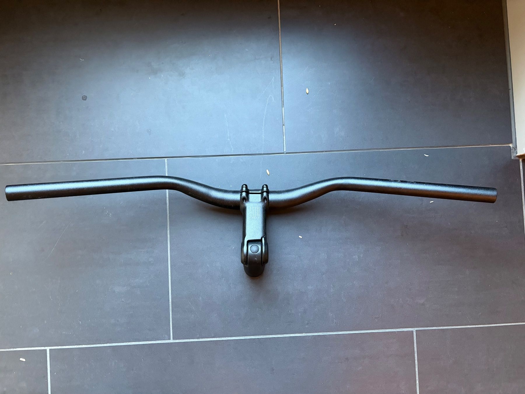 Ersatzteile: Lenker mit Vorbau – Neu (gemäss Beschreibung) aus Zürich von Flamingo25