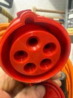 25m Starkstromkabel mit CEE Stecker, 16A, Rot, gut erhalten.