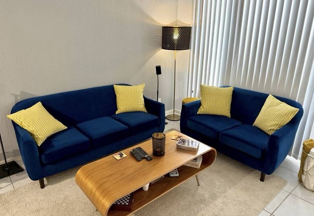 Sofas: Sofa-Set 3-Sitzer + 2-Sitzer – Gebraucht aus Zofingen von Frank.Gene22