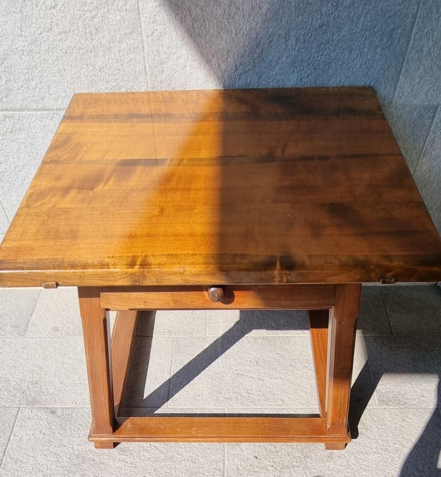 Tavoli: Kleiner Schragentisch. Couchtisch Holz Tisch – Usato da Flums venduto da Flumsantik 1