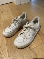 Veja V-12 Sneakers white size 38