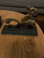 Nussknacker Gusseisen „Eichhörnchen“ von Past Times UK