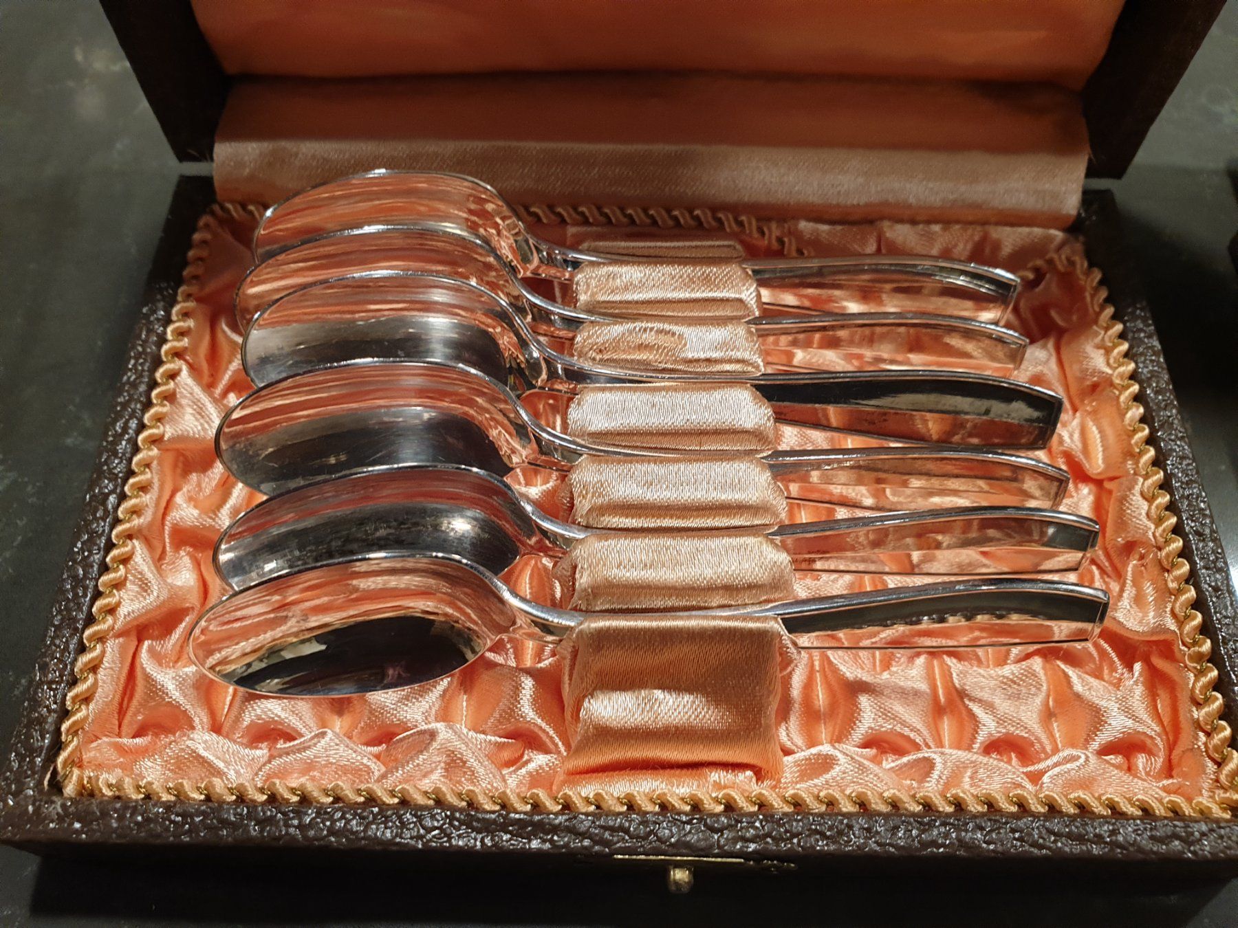 Christofle Cucchiai: Set de 6 cuillères à café Christofle – Usato da CHENE-BOURG venduto da Praslin