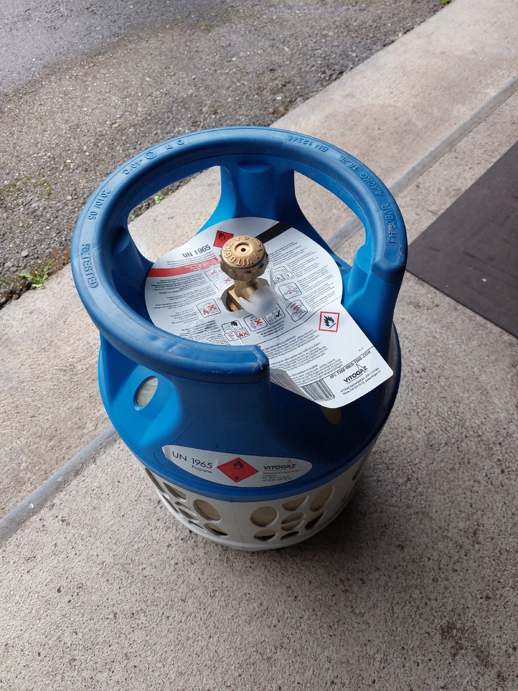 Grills: Grillzeit , also günstig aufrüsten mit Gas – Neu (gemäss Beschreibung) aus Kriens von Allerhand5 7
