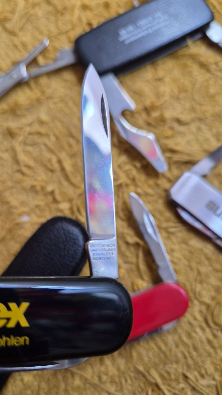 Coltelli tascabile: Taschenmesser Set Diverse – Usato da Kölliken venduto da Upcycling-by-Mc-TAM 6