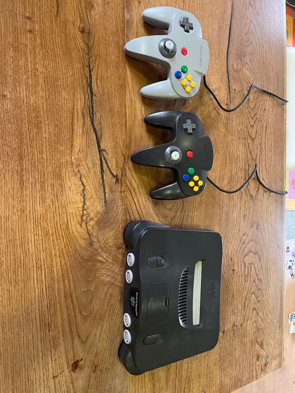 Nintendo Console: Nintendo 64 + 4 Spiele – Usato da Hettiswil venduto da bur_vvg9 2