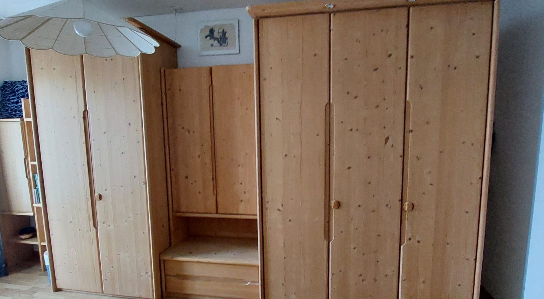 Armadi: Schrank Vollholz – Usato da Siegershausen venduto da Stonyie