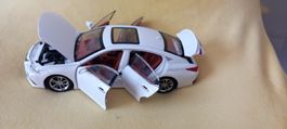 Lexus Modelauto 1/25