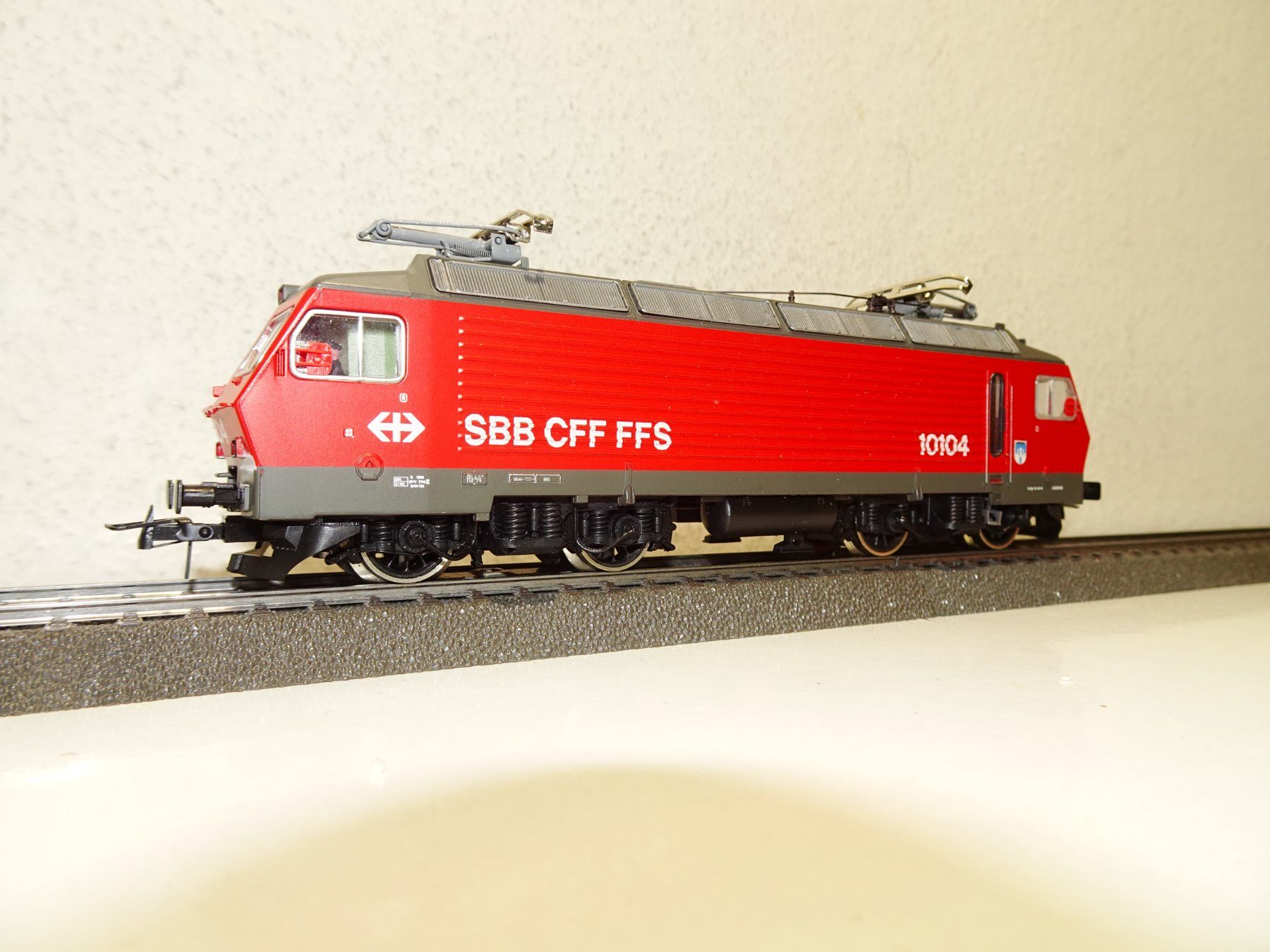 Locomotive électrique Roco 04178B - Re 4/4 IV 10104 SBB CFF FFS, échelle HO (1/87)