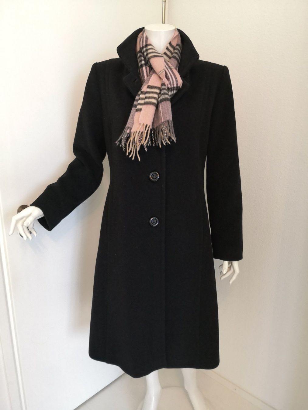 Cappotti: 🤩MILO COATS MANTEL SCHWARZ LANG – Usato da Olten venduto da Naja-Twins-Twins 1