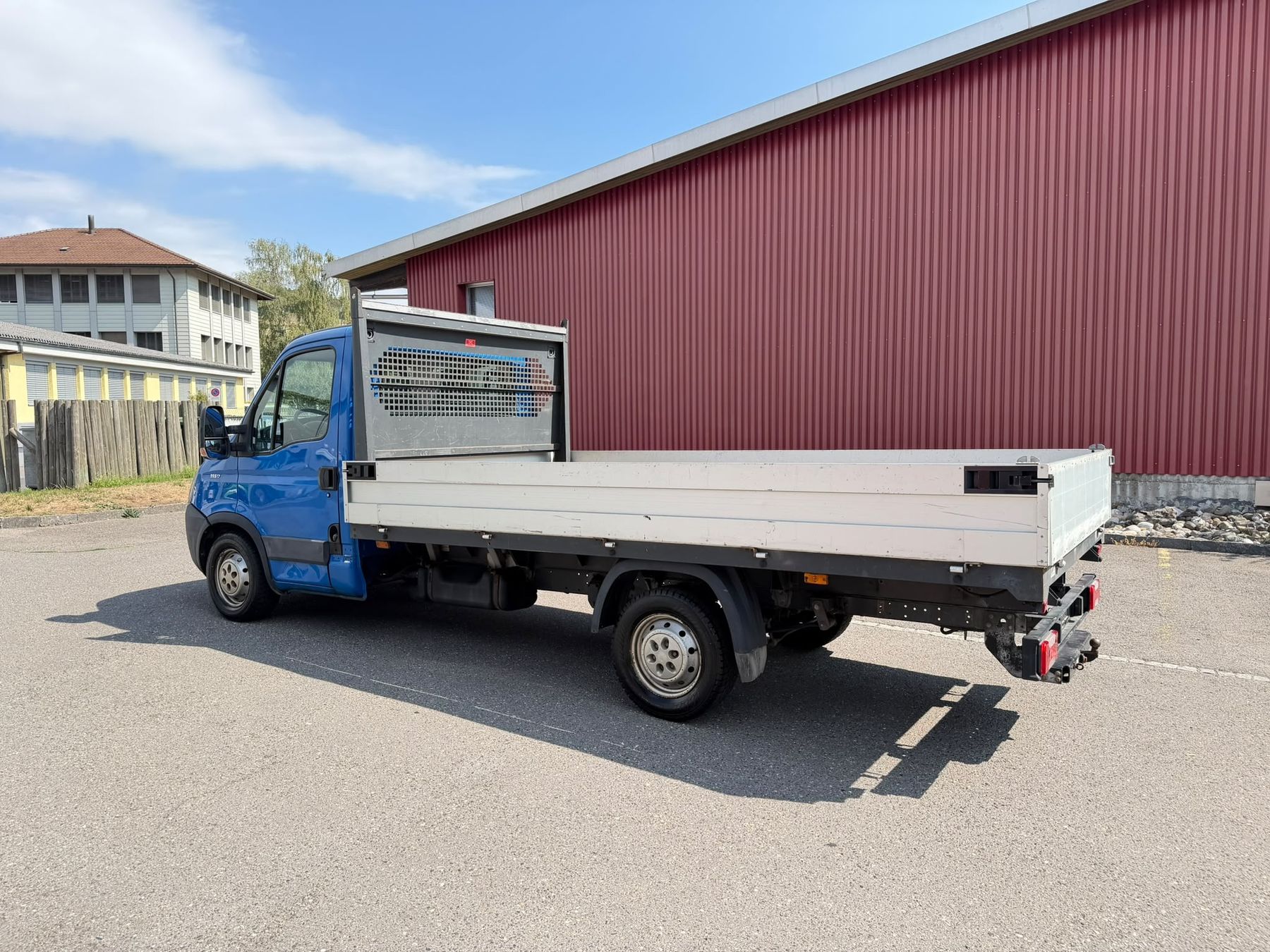 Iveco Véhicules utilitaires: iveco 35S17 Daily || 1.Hand || Klima || AHK – D'occasion à Menziken par han_97jx 3